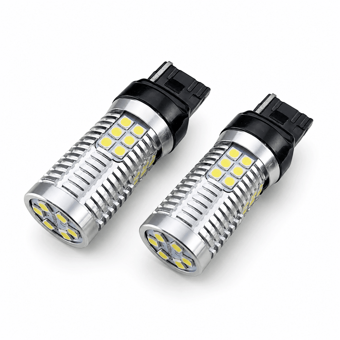 Pair 582 | W21W | 7440 Canbus White LED Bulbs
