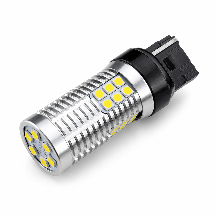Single 582 | W21W | 7440 Canbus White LED Bulbs