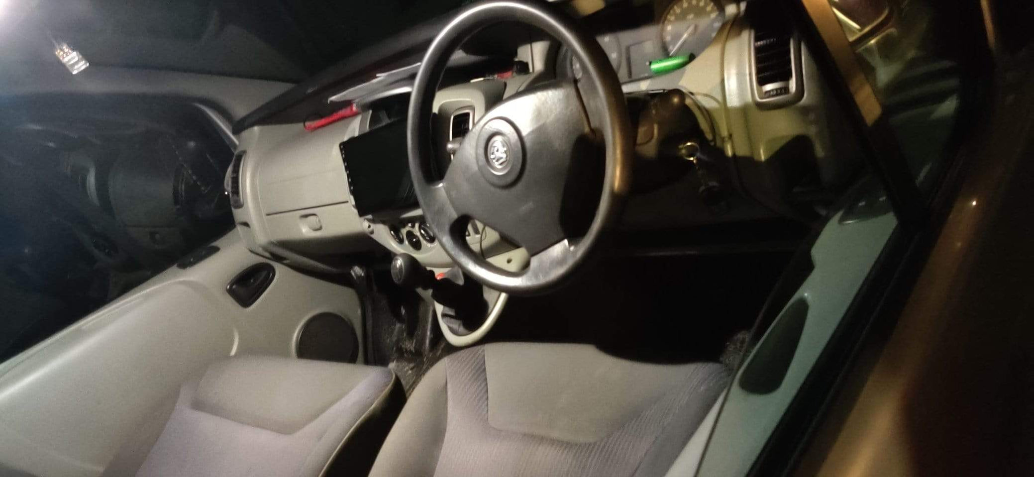 Vauxhall Vivaro Cab LED Bulb — Xenons Online